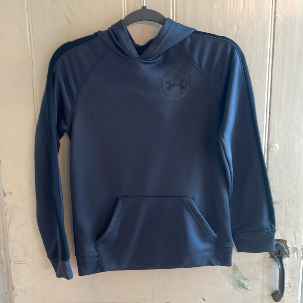 Under Armor boys sweatshirt size YMD.